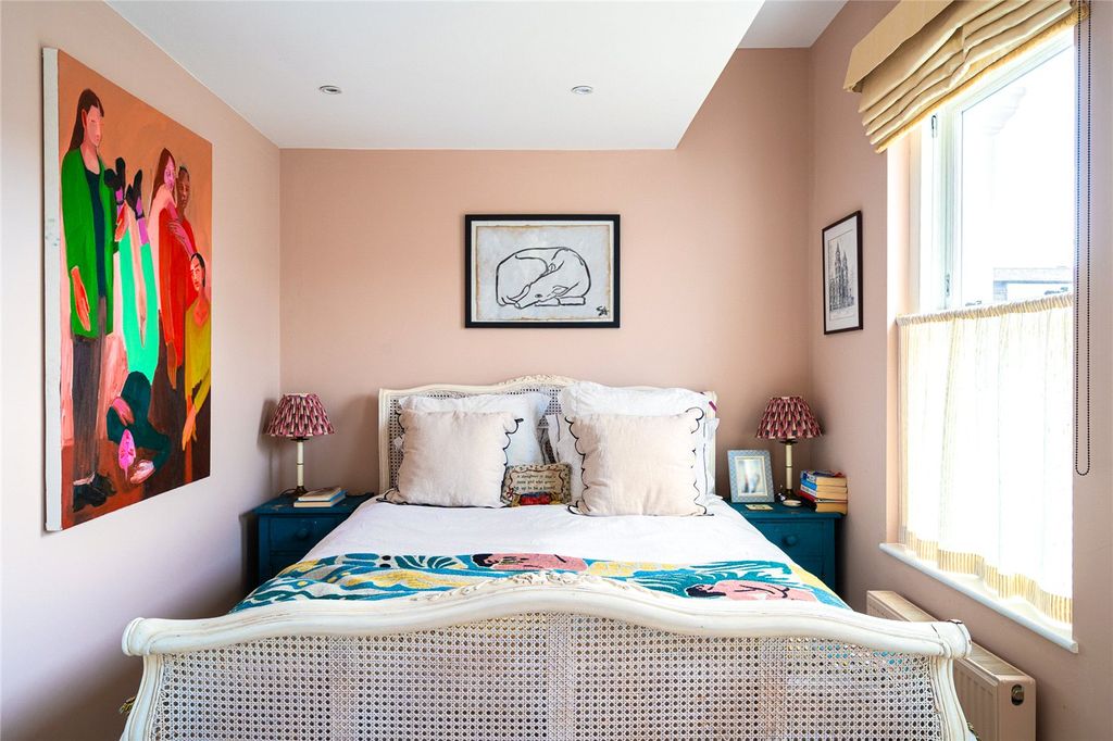 Property photo 2 of 16 Picture No. 43