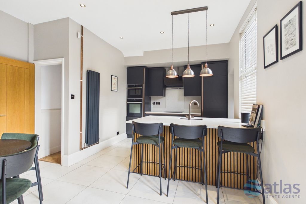 Property photo 2 of 27 Kitchen