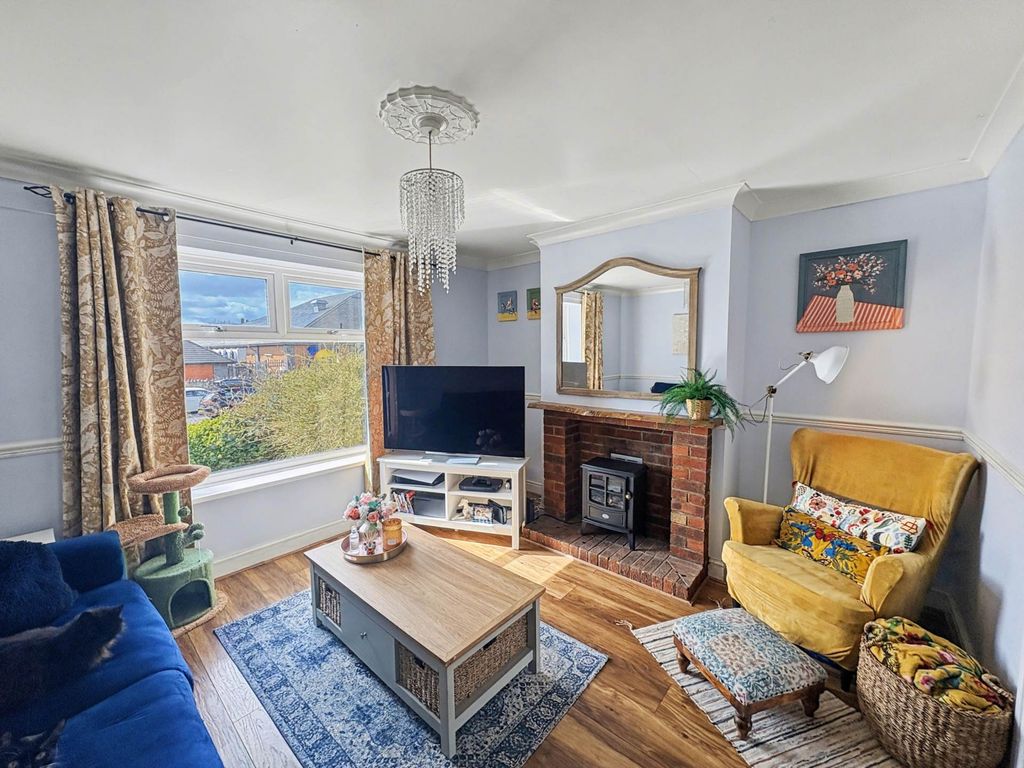 Property photo 3 of 20