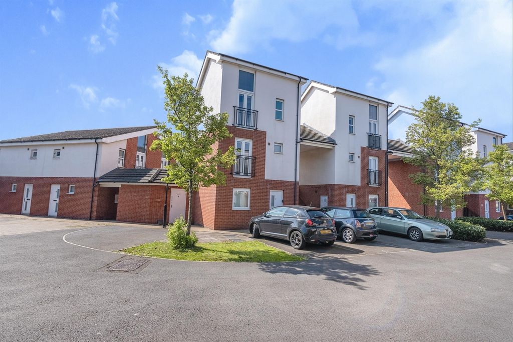 Property photo 1 of 13