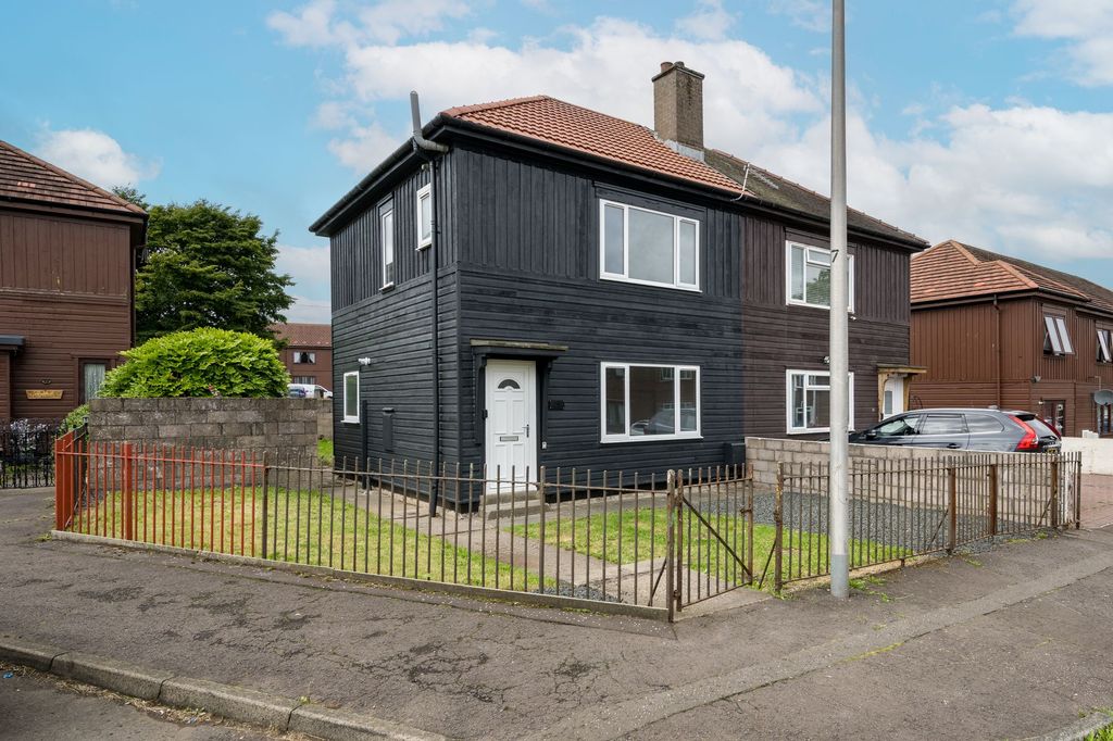 Property photo 1 of 12 External