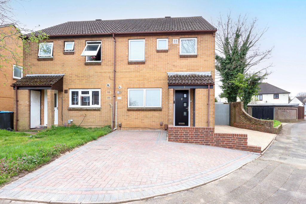 Property photo 1 of 18