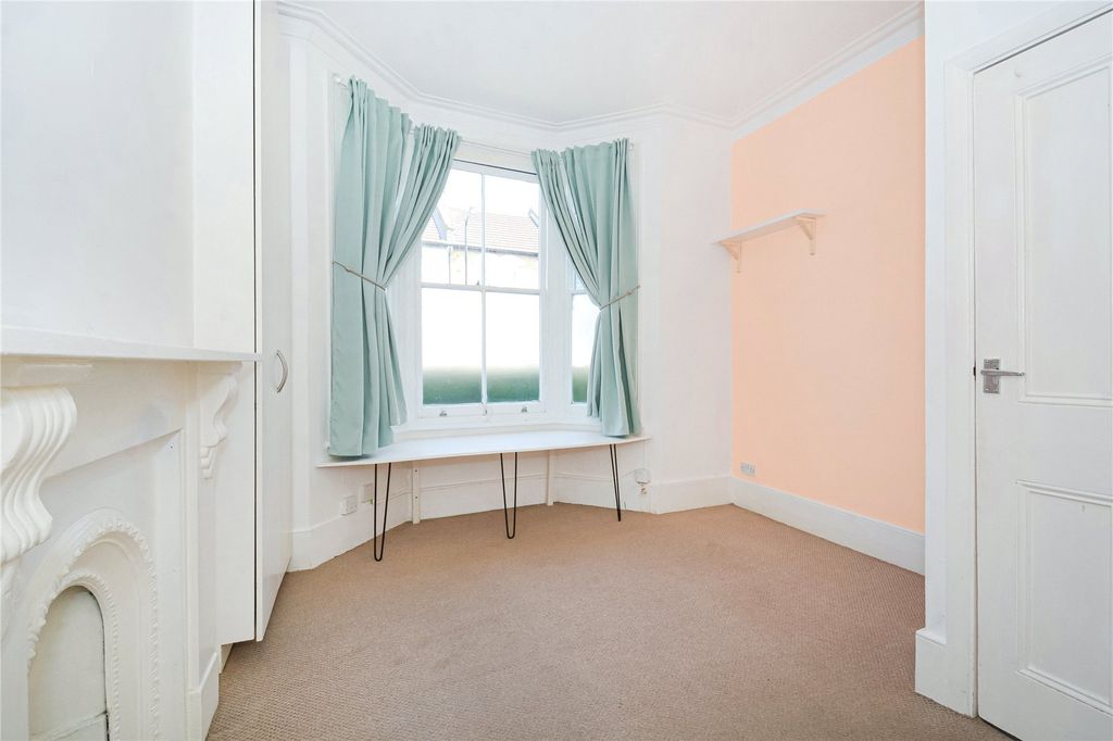 Property photo 2 of 13 Picture No. 30