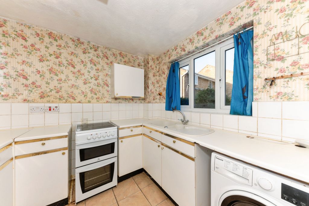 Property photo 3 of 9