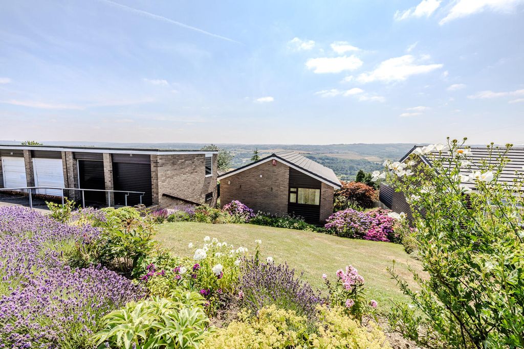 Property photo 1 of 25 Rear Garden