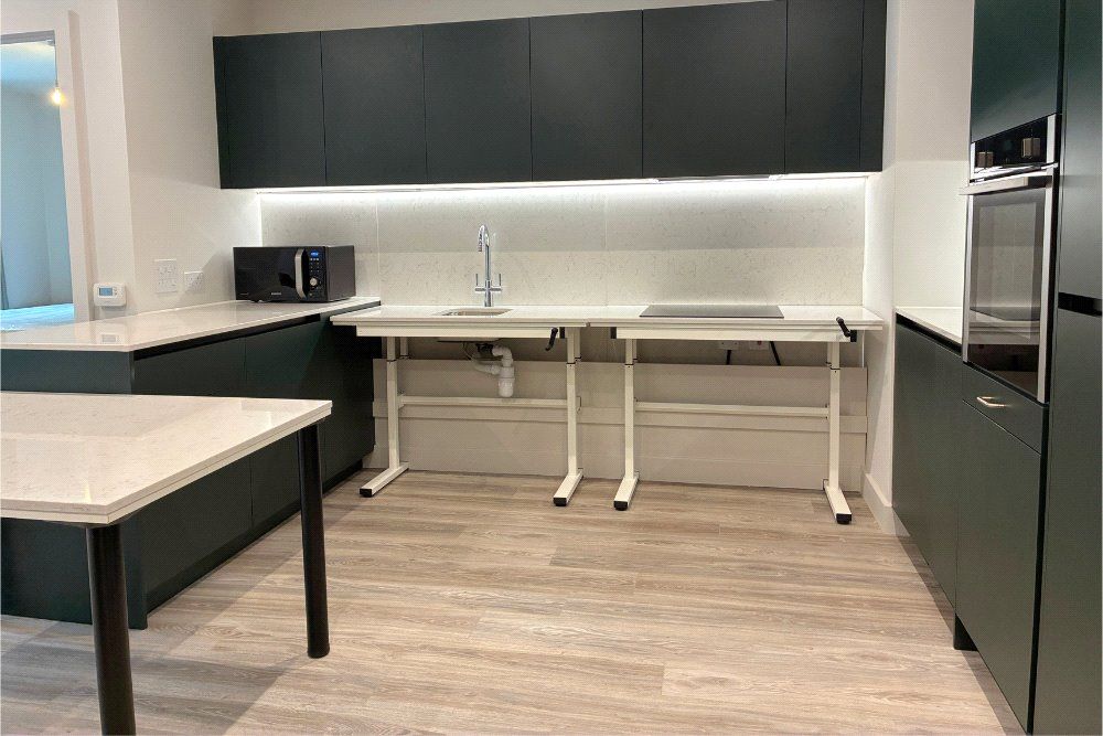 Property photo 2 of 19 Kitchen