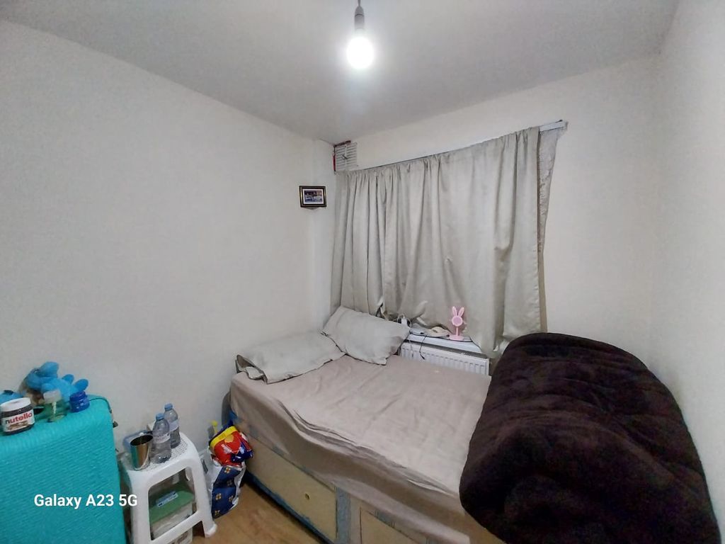 Property photo 3 of 5 Photo