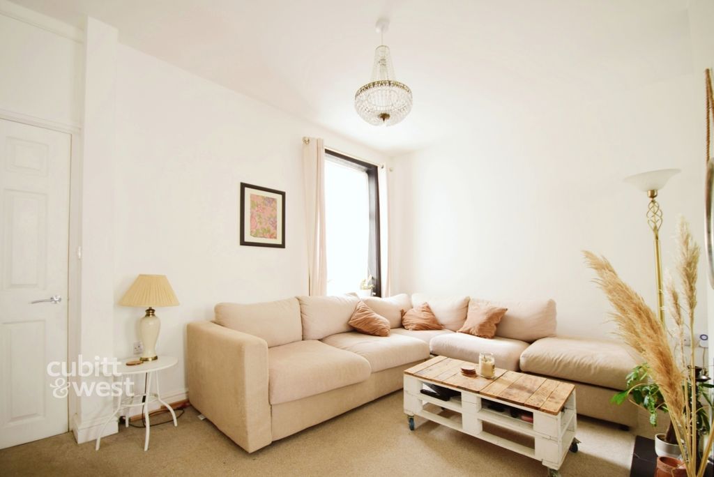 Property photo 1 of 13 3B53c825-Dsc_5967