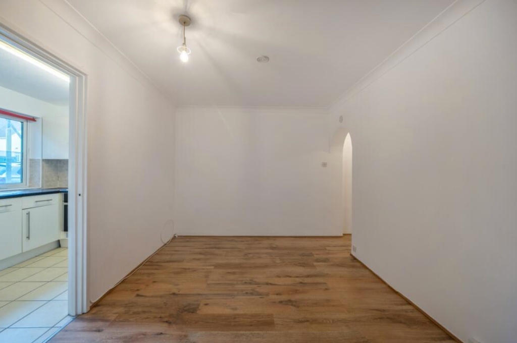 Property photo 3 of 8 Screenshot 2025-12-11 At 10.04.01