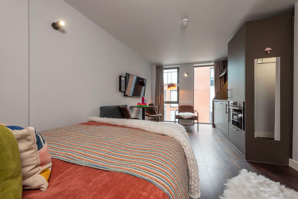 Property photo 2 of 5 Bedroom