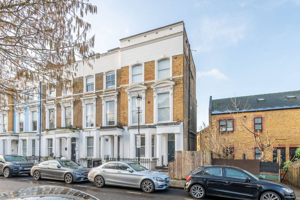 Property photo 2 of 14