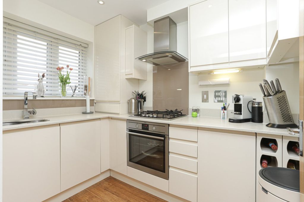 Property photo 3 of 15 Picture 3