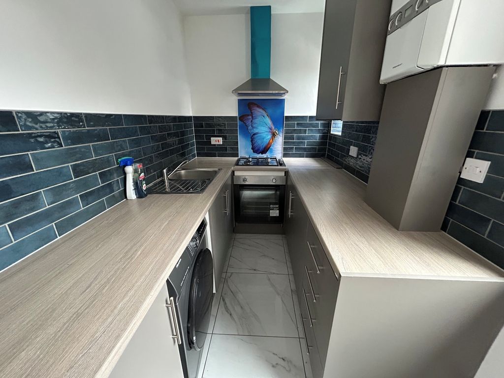 Property photo 1 of 3