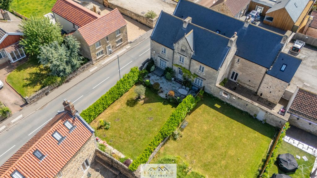 Property photo 3 of 37 Aerial 5