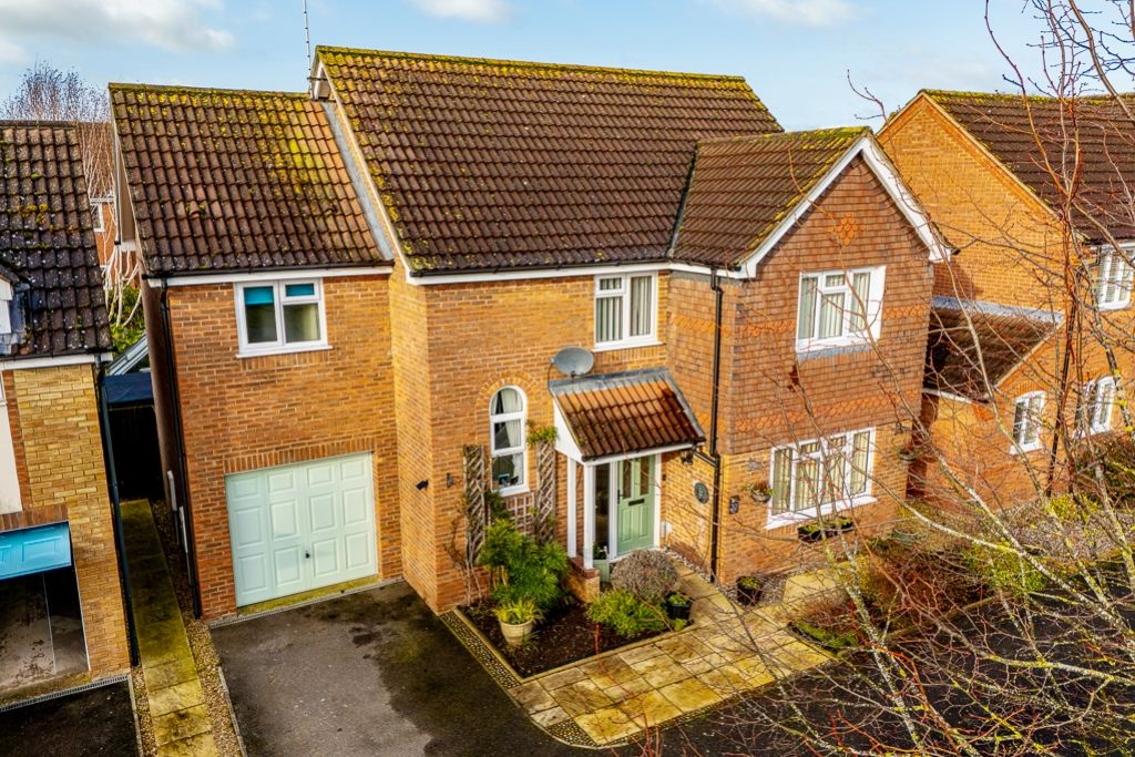 Property photo 1 of 27 20 Greenwich Avenue (Holbeach)-1