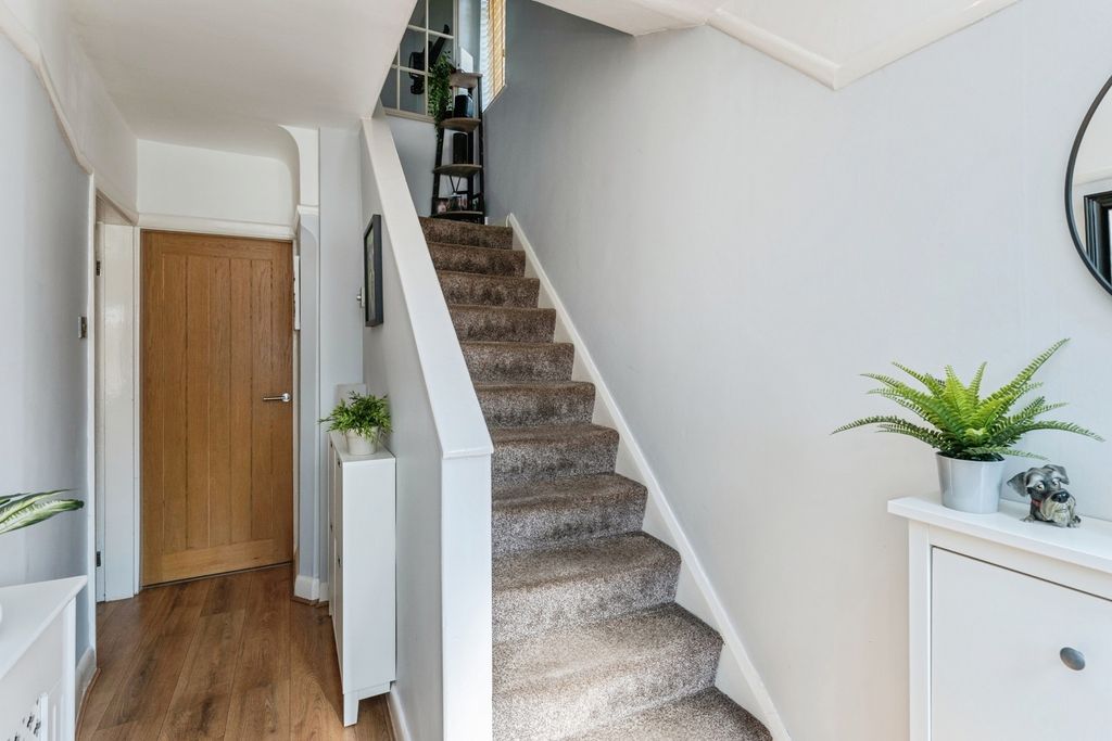Property photo 3 of 21 Pbox-Img.Jpg