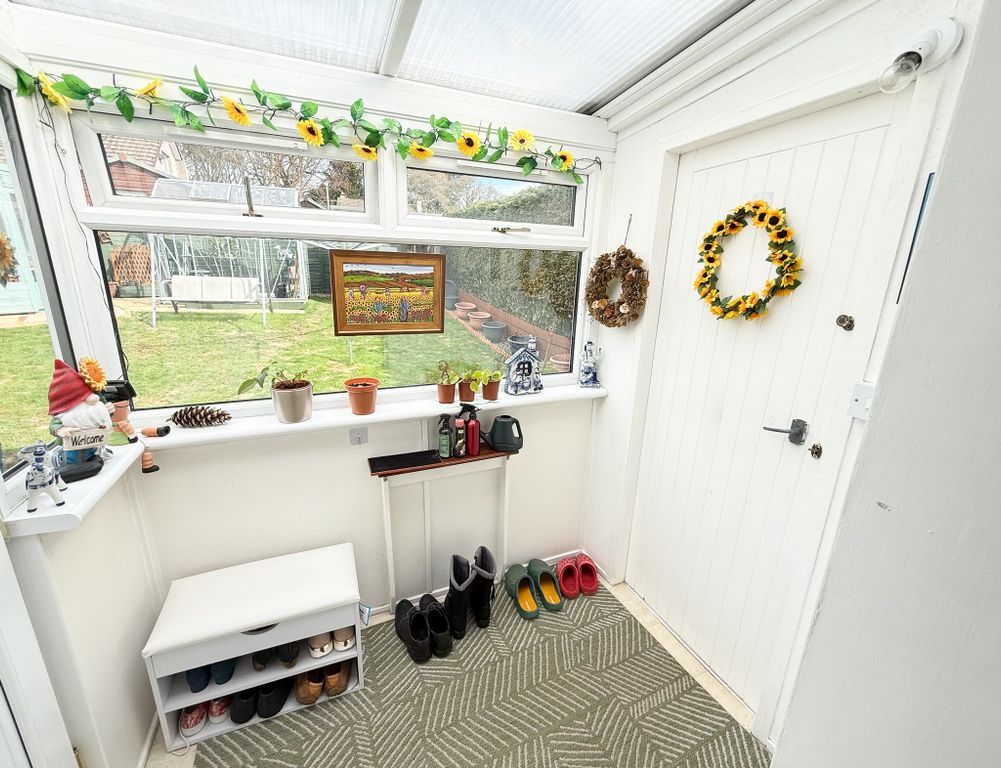 Property photo 2 of 26