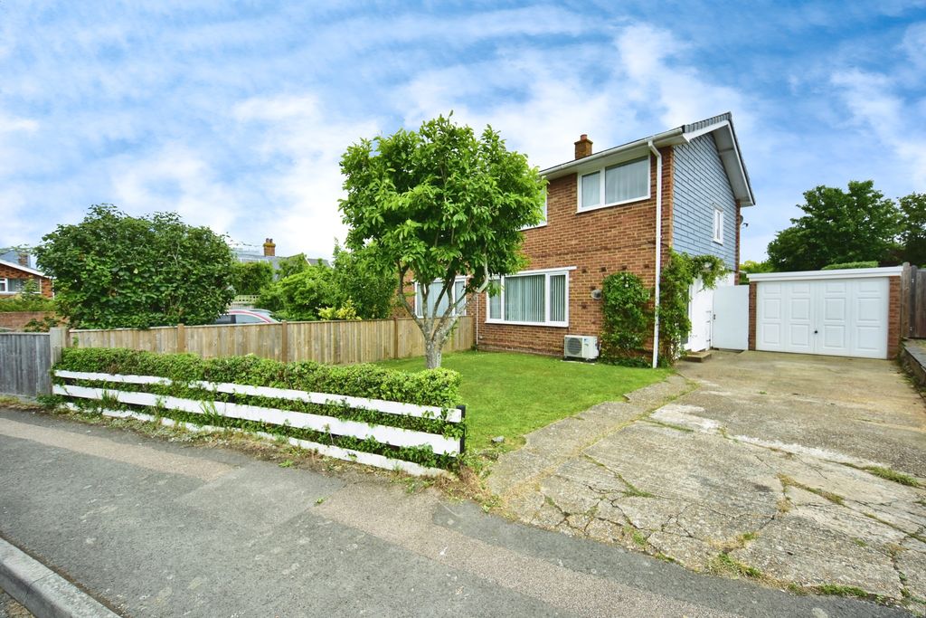 Property photo 1 of 17