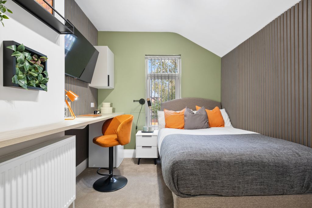 Property photo 1 of 12 Ensuite Rooms
