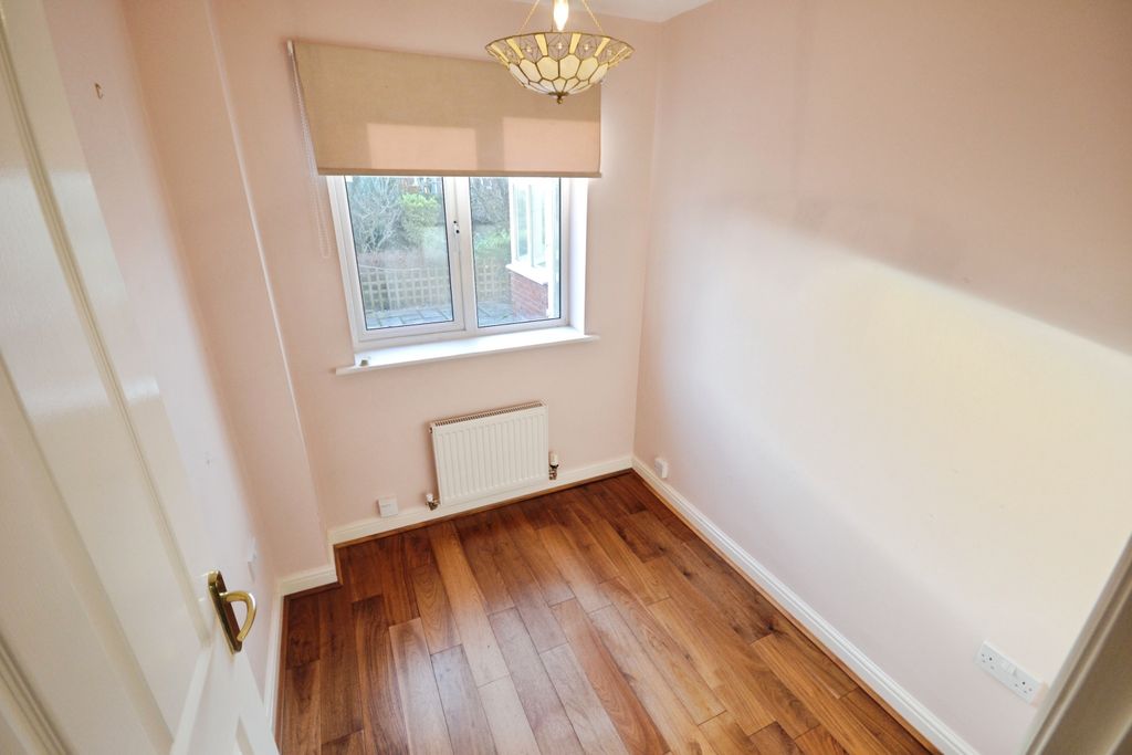 Property photo 3 of 19