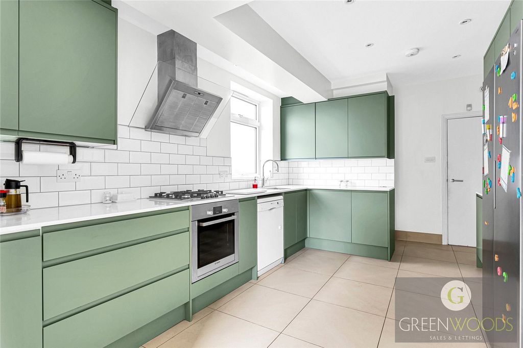 Property photo 2 of 19 Picture No. 05