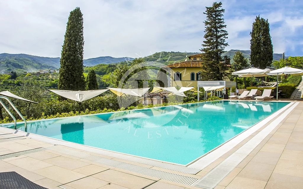 Property photo 2 of 35