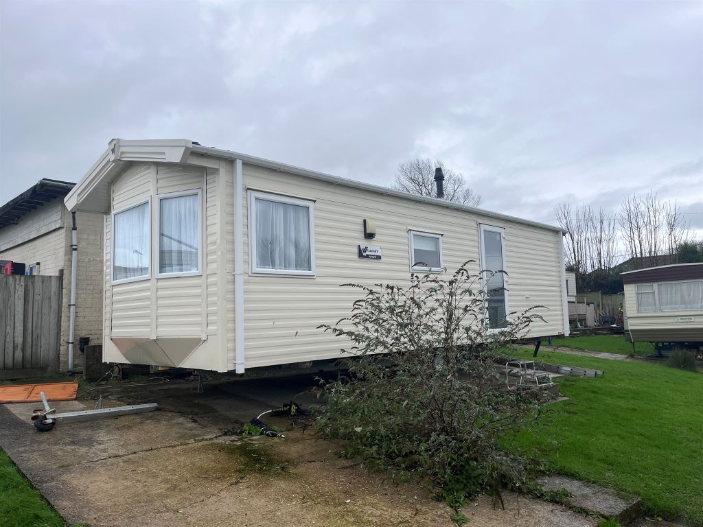 Property photo 1 of 2