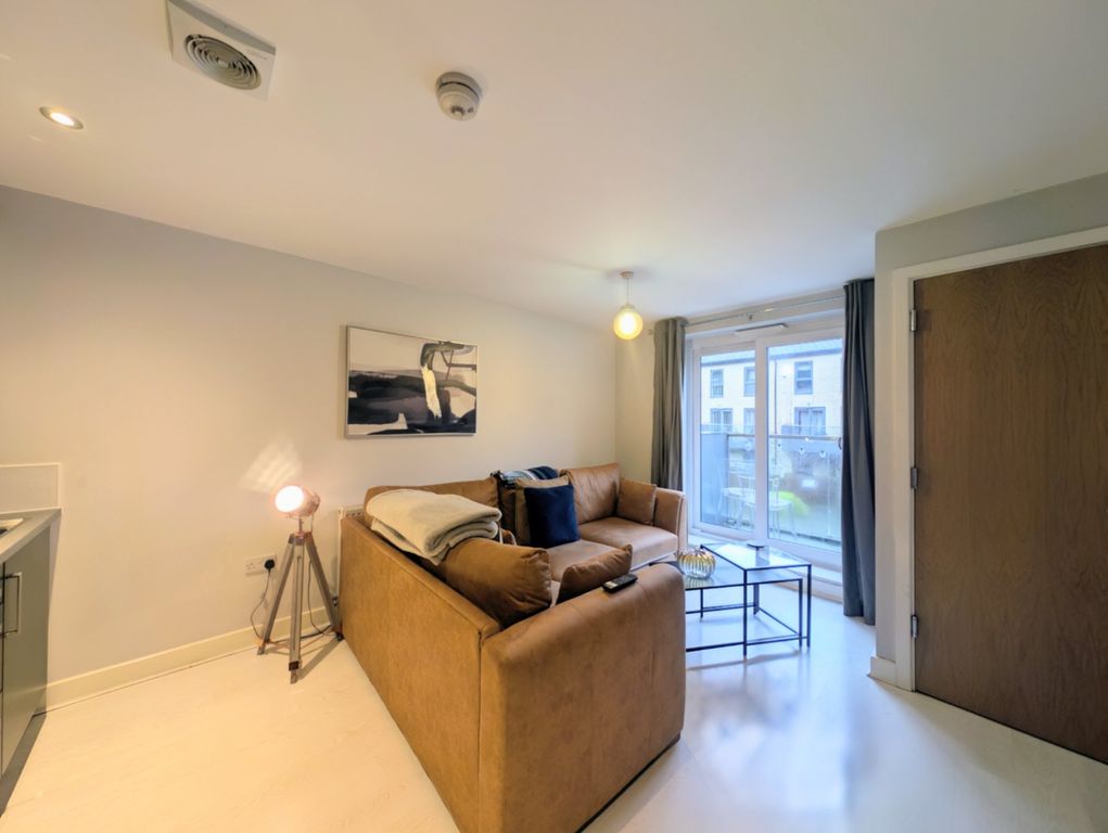 Property photo 3 of 11 Picture No. 27