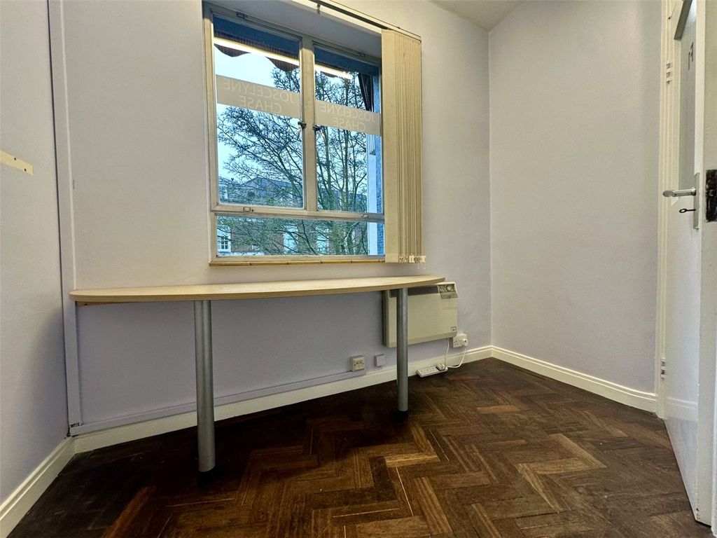 Property photo 1 of 2 Picture No. 02