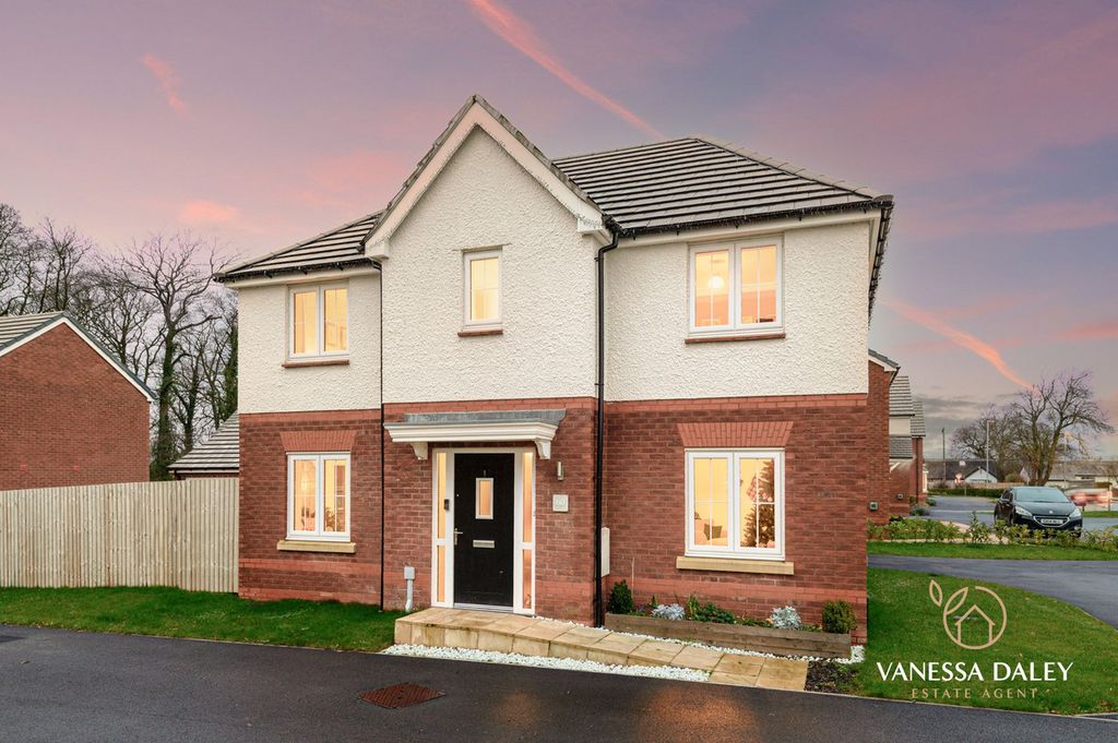 Property photo 1 of 38