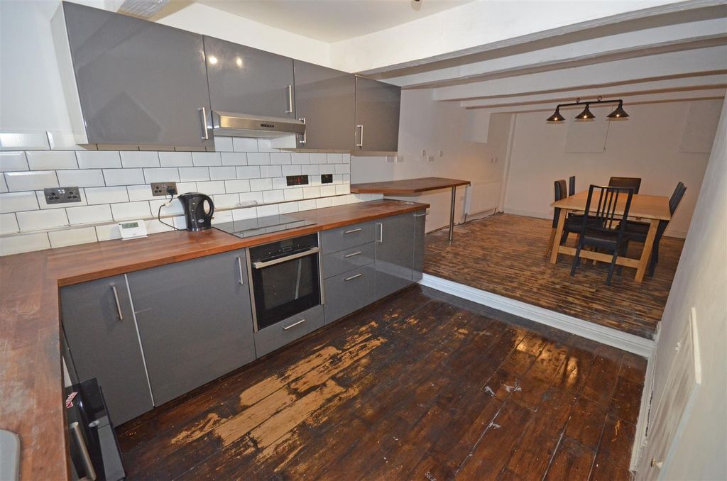 Property photo 3 of 33 01B.Jpg