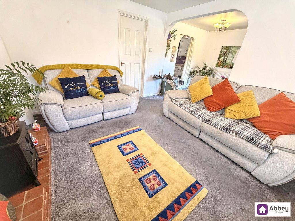 Property photo 3 of 17 Lounge Area