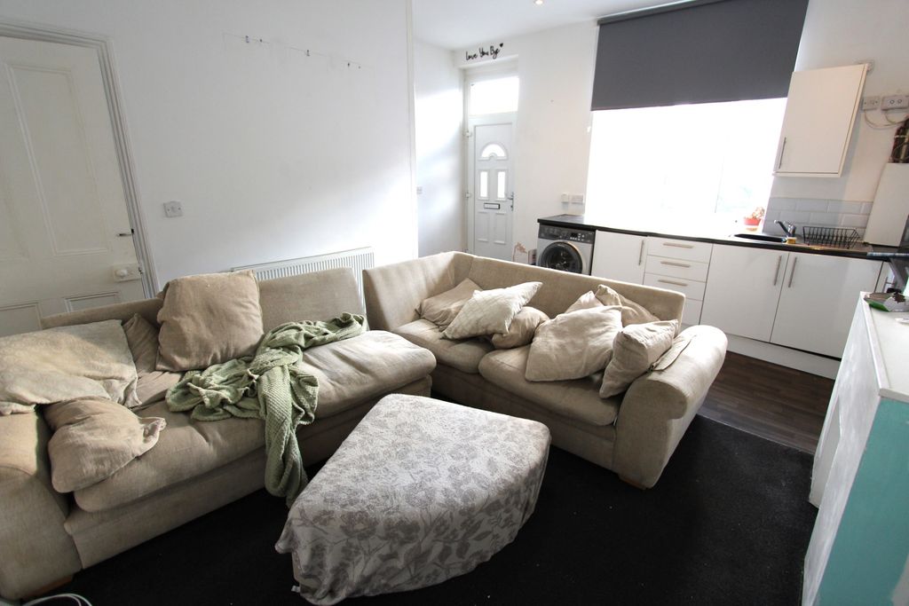 Property photo 2 of 10 Image 2