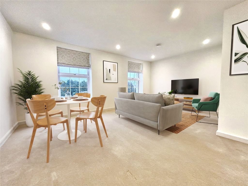 Property photo 2 of 8 Picture No. 13