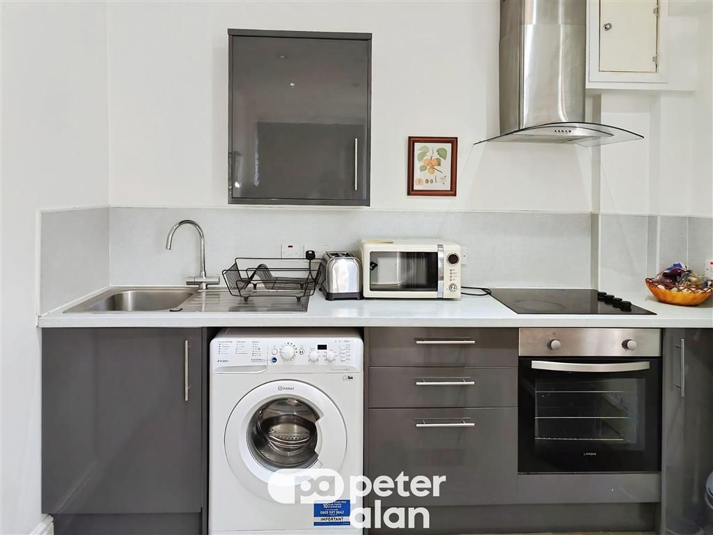 Property photo 2 of 9 Bedroom 4