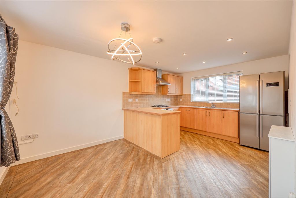 Property photo 2 of 14 Kitchen/Diner