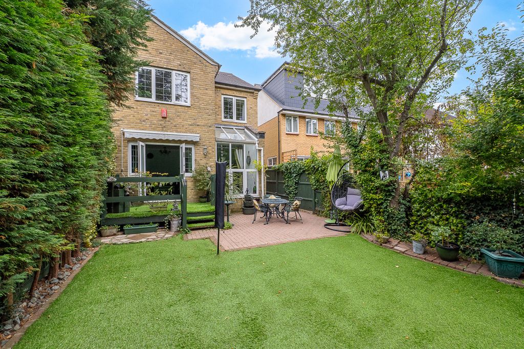 Property photo 3 of 43 Picture No. 13
