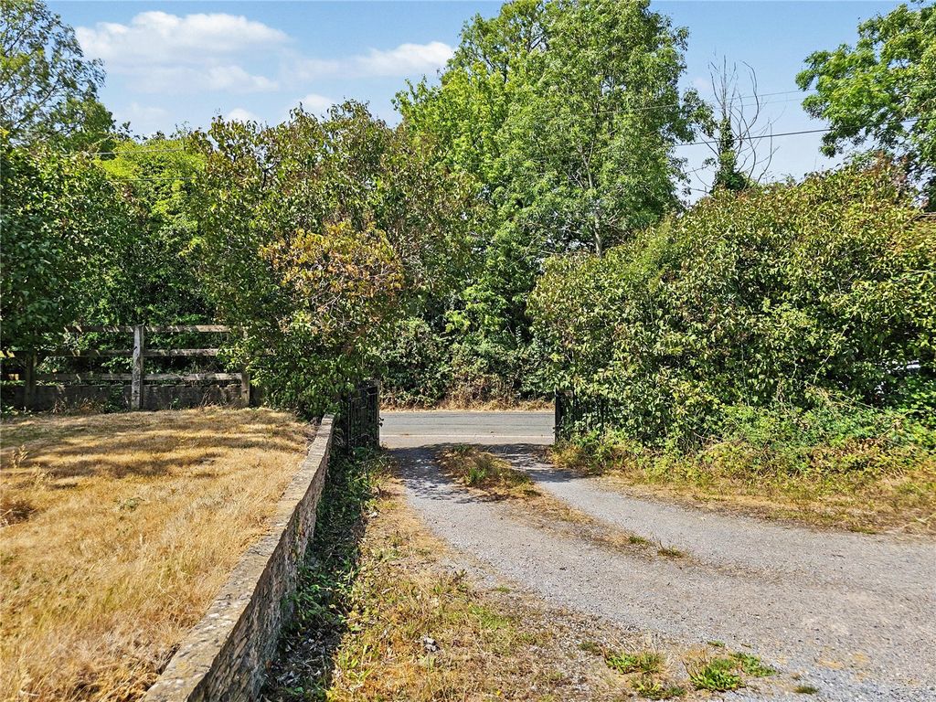Property photo 2 of 18 Picture No. 20