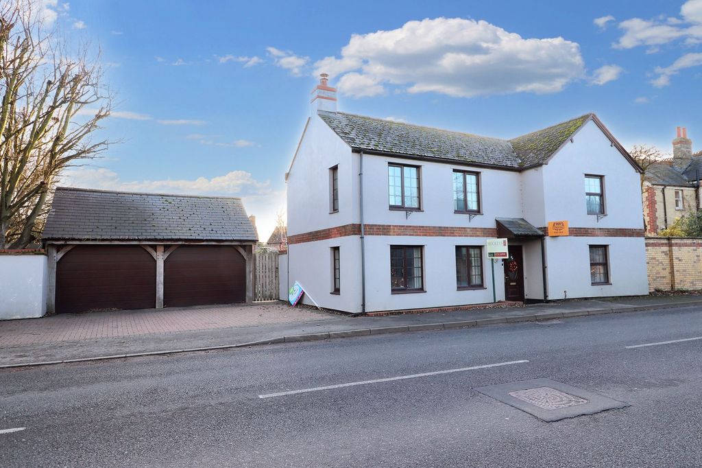 Property photo 1 of 23