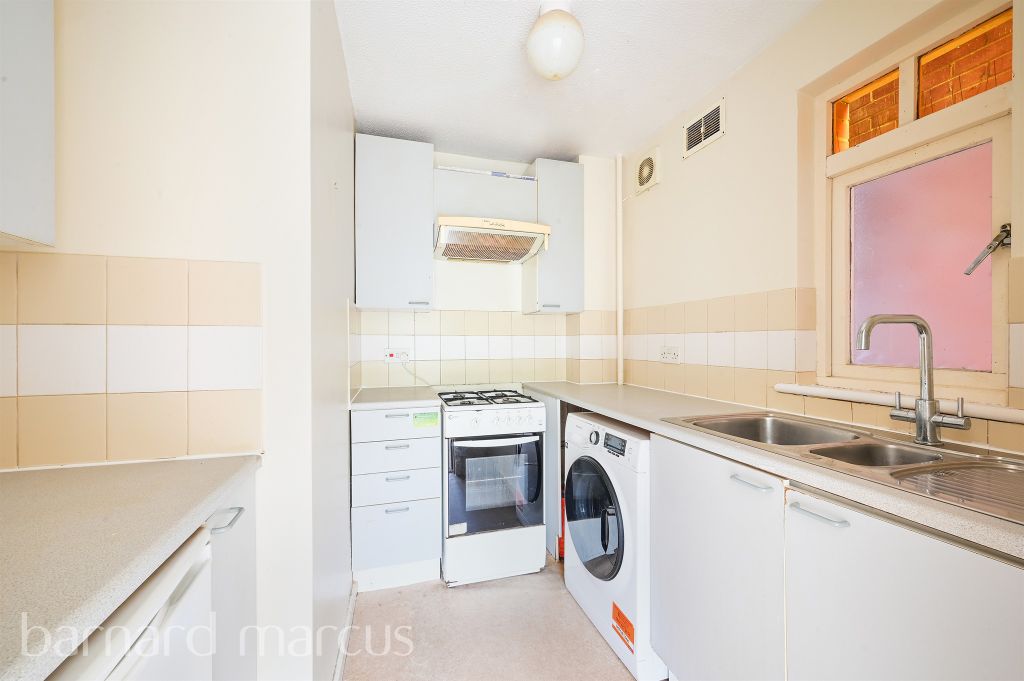 Property photo 3 of 12