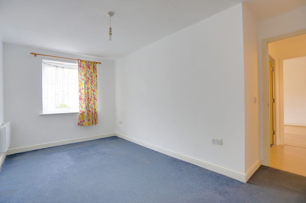 Property photo 2 of 11 Img_8638-Img_8640