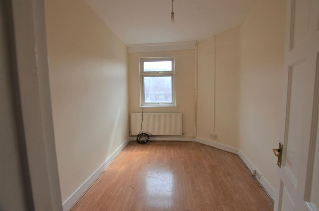 Property photo 3 of 3