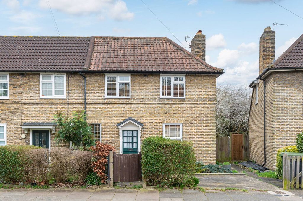 Property photo 3 of 12