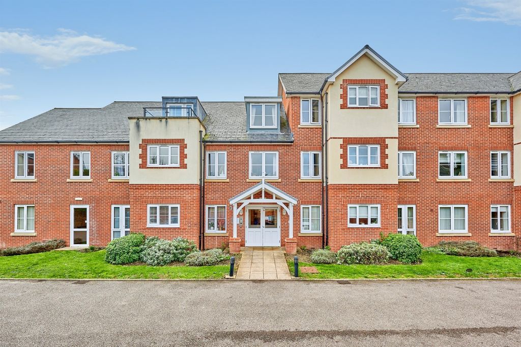 Property photo 1 of 13