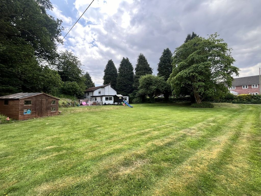 Property photo 2 of 29