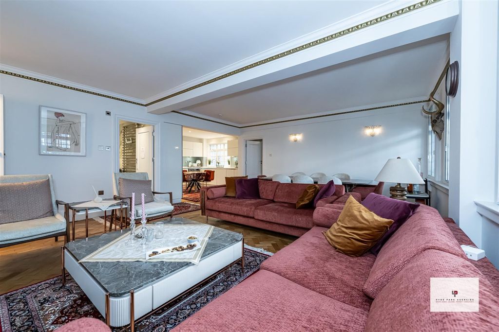 Property photo 3 of 14 Chiltern Court 166-008 Hr - Hpa.Jpg