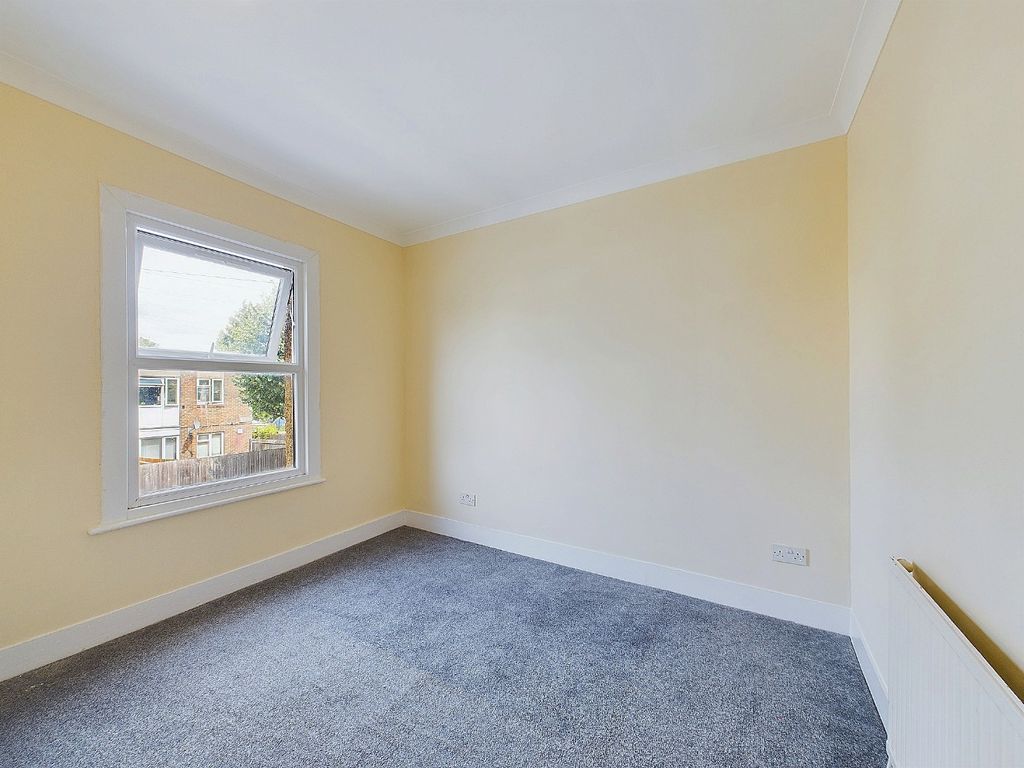 Property photo 2 of 6 3297102