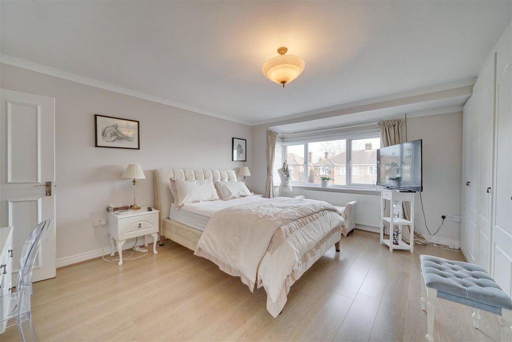 Property photo 3 of 36 Dsc06639-Dsc06643.Jpg