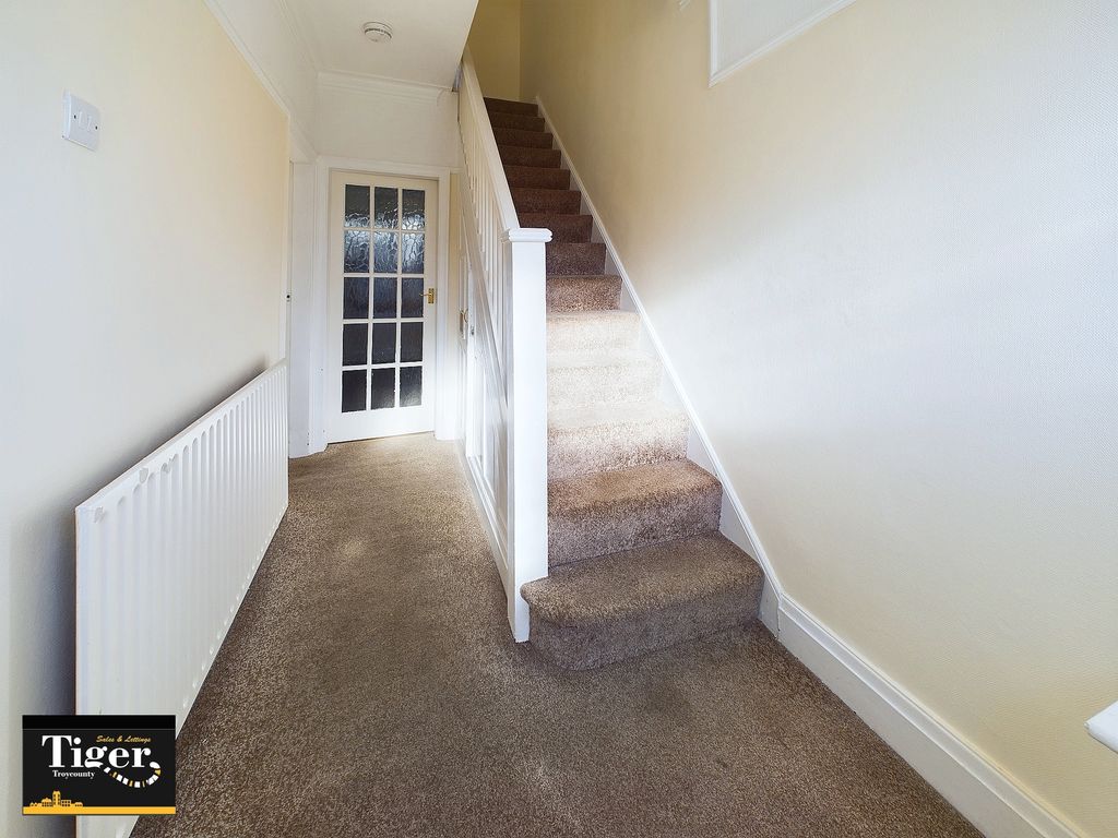 Property photo 2 of 13 Cam02176G0-Pr0470-Still005