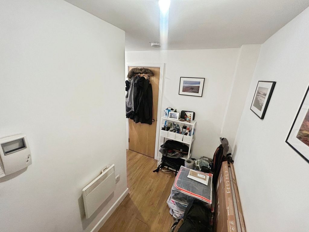 Property photo 2 of 18 Picture No. 15